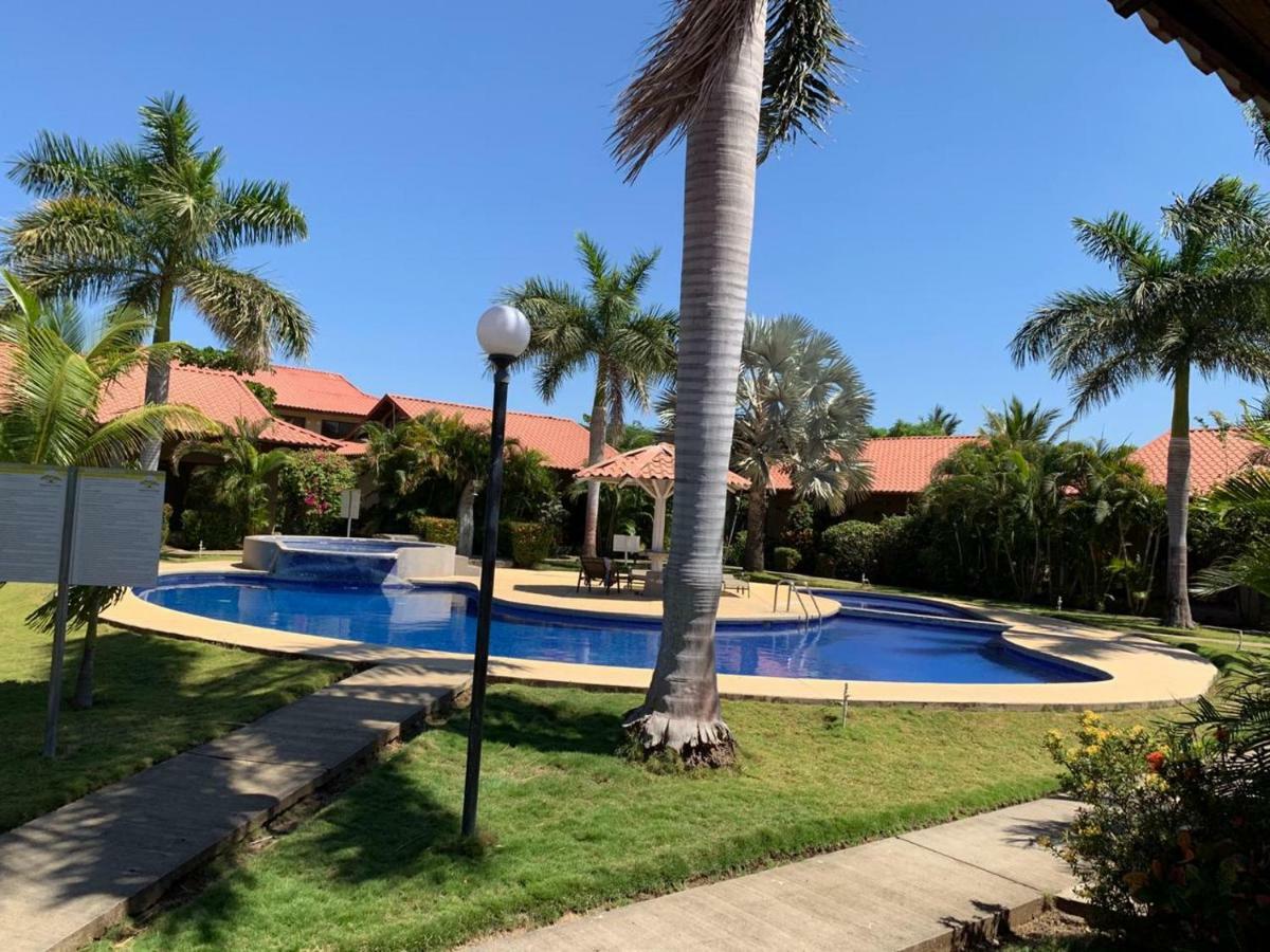 Claudia Villagge Potrero (Guanacaste)